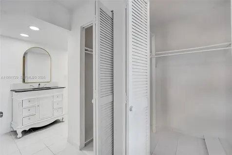 1600 S Ocean Drive Hollywood FL 33019