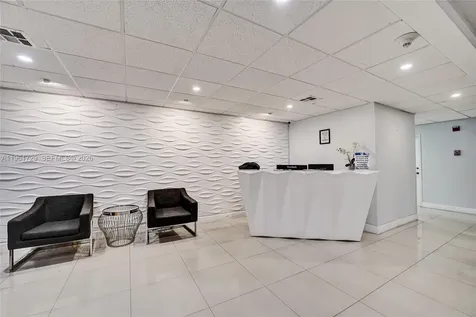 1600 S Ocean Drive Hollywood FL 33019
