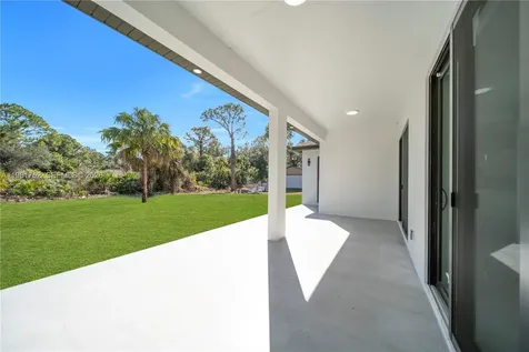4703 Sara Avenue N Lehigh Acres FL 33971