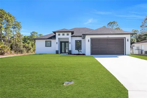 4703 Sara Avenue N Lehigh Acres FL 33971
