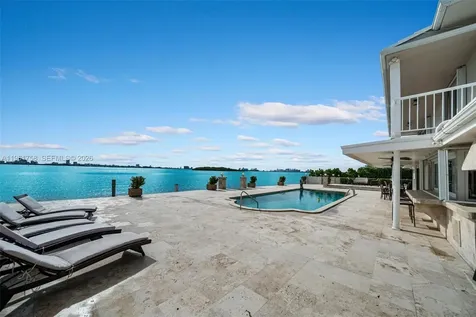 1990 NE 119th Road North Miami FL 33181
