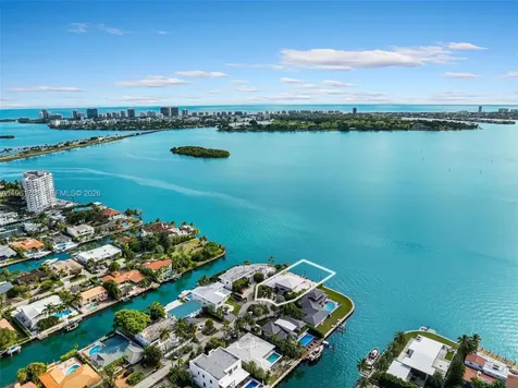 1990 NE 119th Road North Miami FL 33181