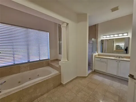 7996 SW 195th Street Cutler Bay FL 33157