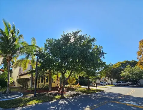 7996 SW 195th Street Cutler Bay FL 33157