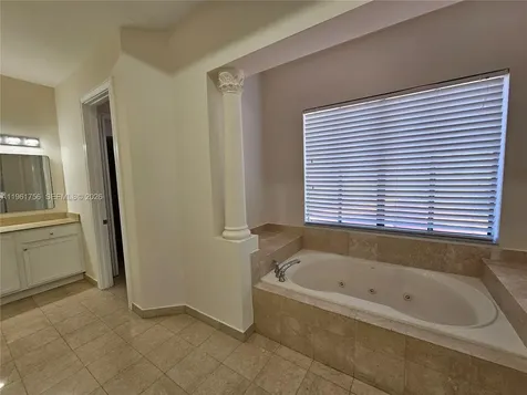 7996 SW 195th Street Cutler Bay FL 33157