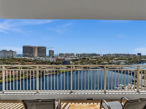 9751 E Bay Harbor Drive Bay Harbor Islands FL 33154
