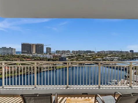 9751 E Bay Harbor Drive Bay Harbor Islands FL 33154