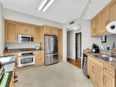 9751 E Bay Harbor Drive Bay Harbor Islands FL 33154