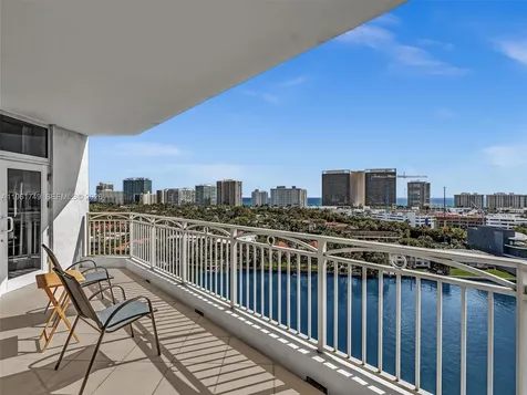 9751 E Bay Harbor Drive Bay Harbor Islands FL 33154
