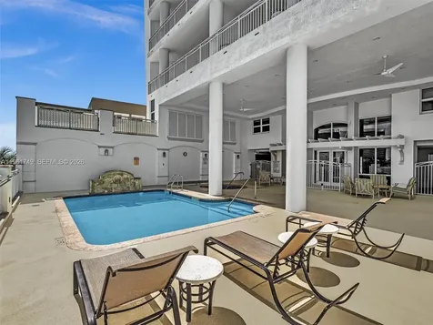 9751 E Bay Harbor Drive Bay Harbor Islands FL 33154