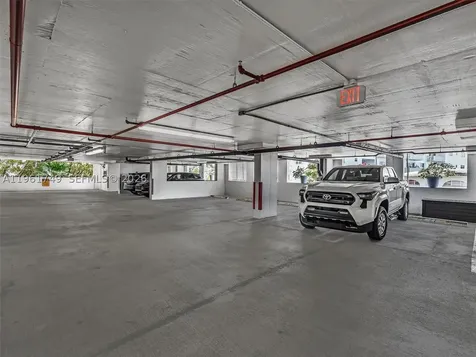 9751 E Bay Harbor Drive Bay Harbor Islands FL 33154