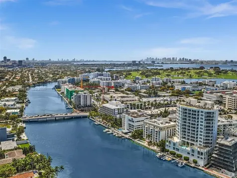 9751 E Bay Harbor Drive Bay Harbor Islands FL 33154