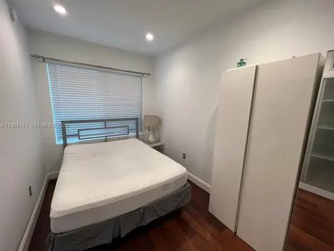526 15th Street Miami Beach FL 33139