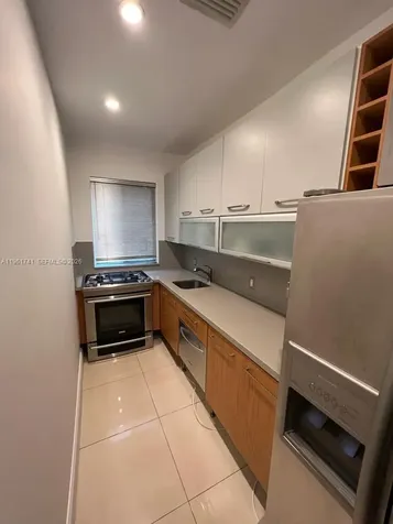 526 15th Street Miami Beach FL 33139