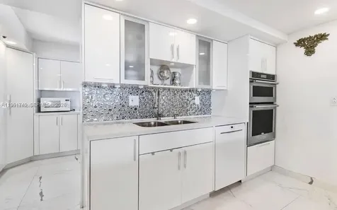 1717 N Bayshore Drive Miami FL 33132