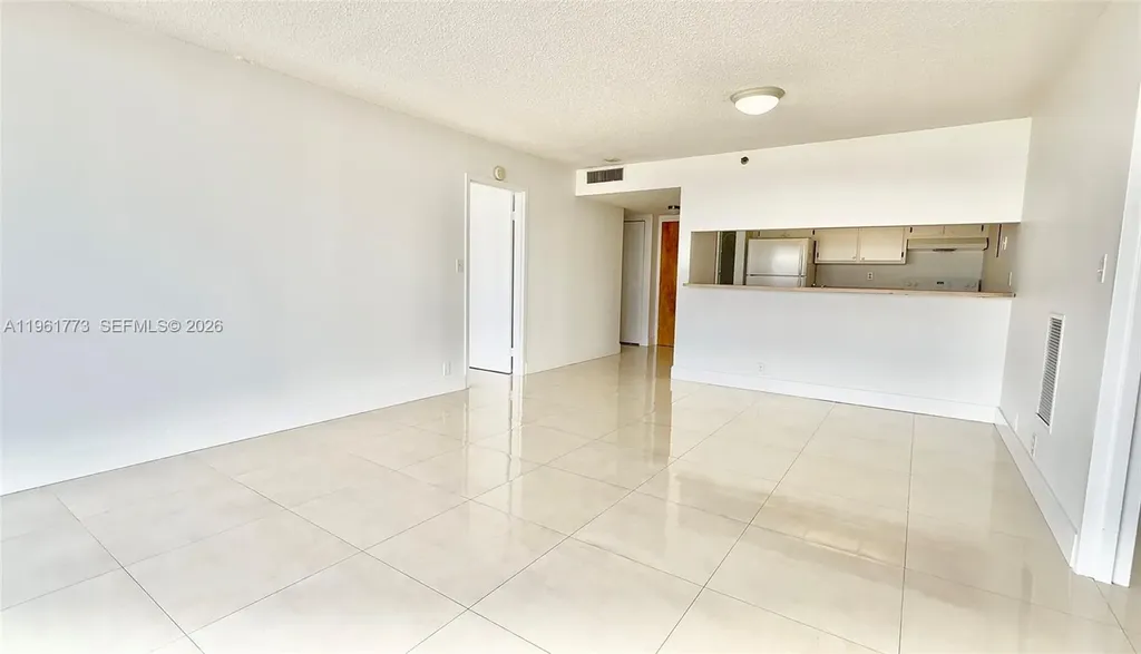 7601 E Treasure Drive North Bay Village FL 33141