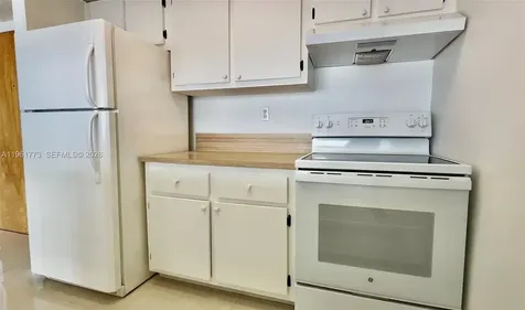 7601 E Treasure Drive North Bay Village FL 33141