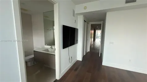 3250 NE 188th Street Aventura FL 33180