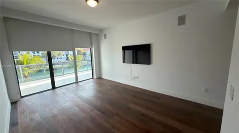 3250 NE 188th Street Aventura FL 33180