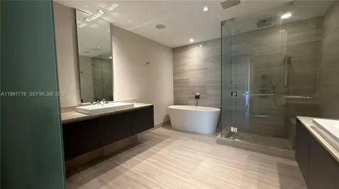 3250 NE 188th Street Aventura FL 33180