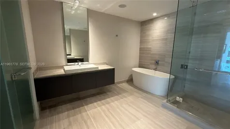 3250 NE 188th Street Aventura FL 33180