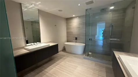 3250 NE 188th Street Aventura FL 33180