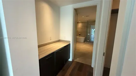 3250 NE 188th Street Aventura FL 33180