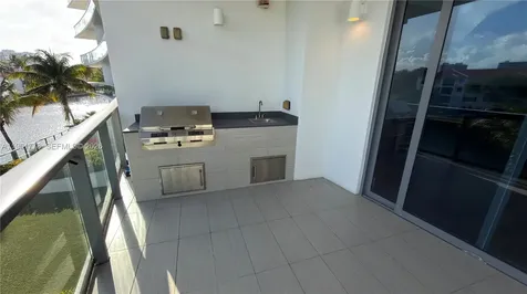 3250 NE 188th Street Aventura FL 33180