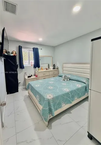 598 E 41st Street Hialeah FL 33013