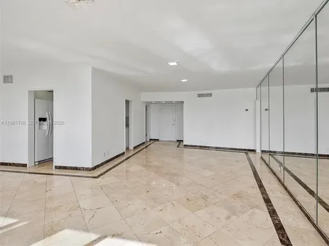 900 Bay Drive Miami Beach FL 33141