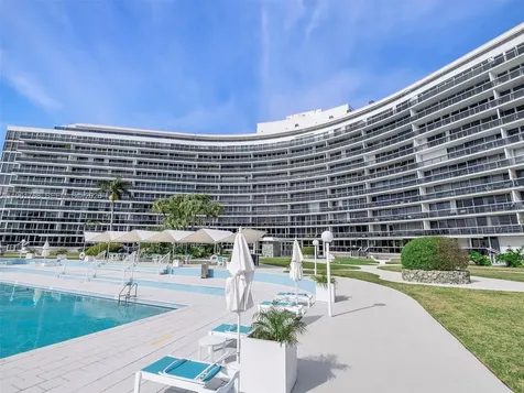 900 Bay Drive Miami Beach FL 33141