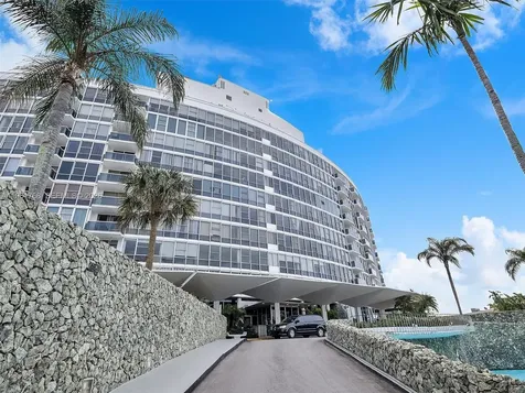 900 Bay Drive Miami Beach FL 33141