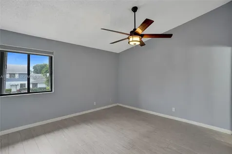 2641 W Gately Drive W West Palm Beach FL 33415