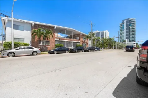 315 69th Street Miami Beach FL 33141