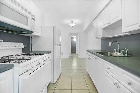 315 69th Street Miami Beach FL 33141