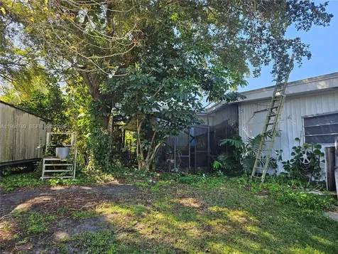 4610 SW 55th Avenue Davie FL 33314
