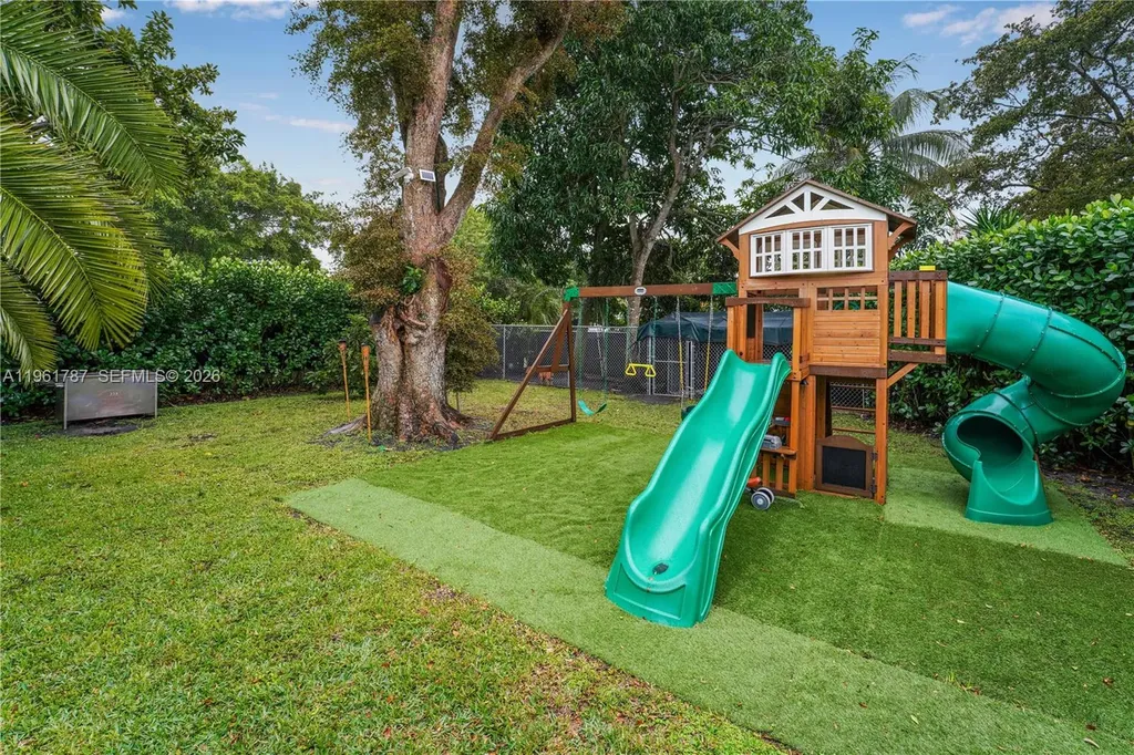 2631 NW 84th Avenue Coral Springs FL 33065