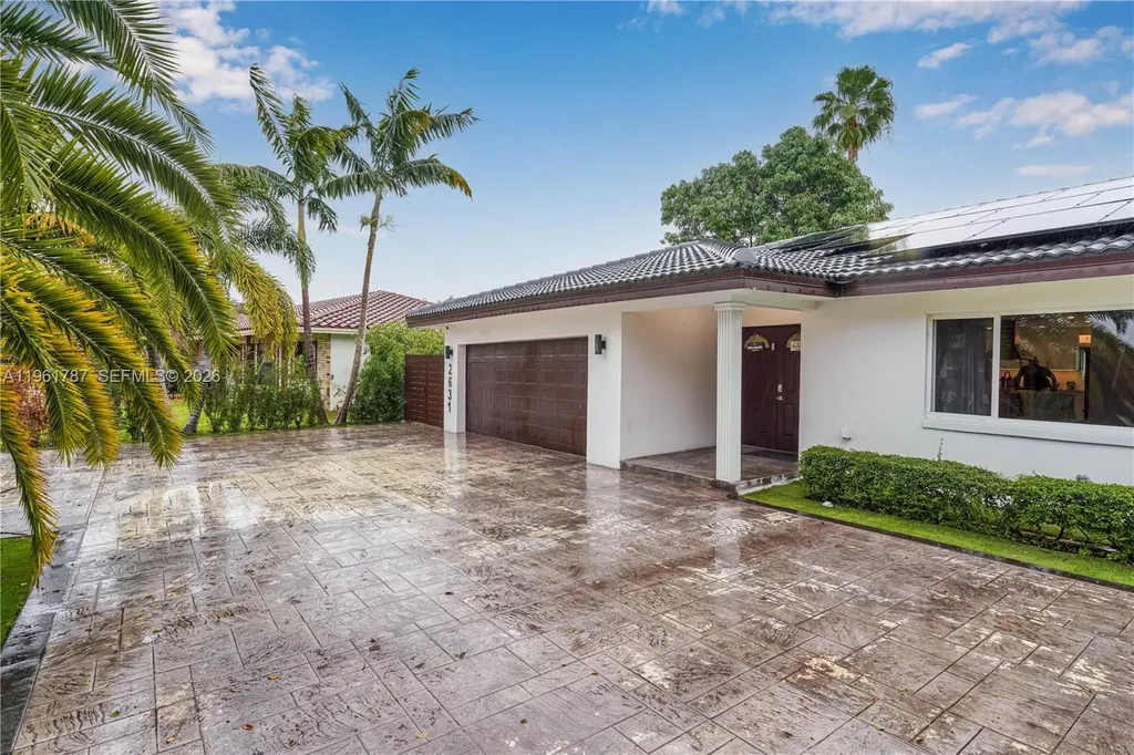 2631 NW 84th Avenue Coral Springs FL 33065