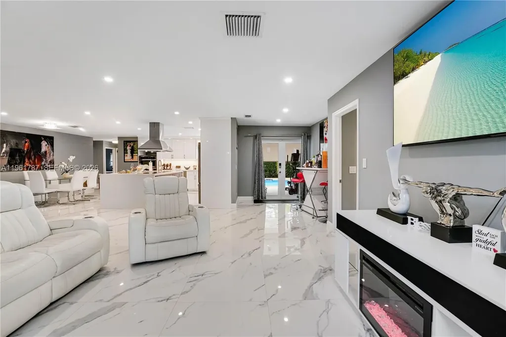 2631 NW 84th Avenue Coral Springs FL 33065