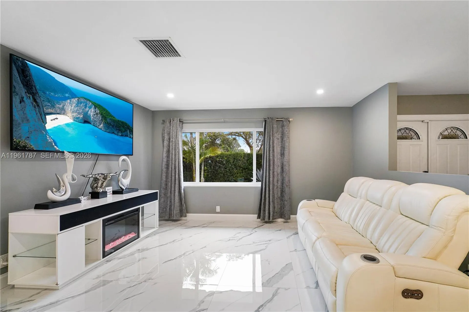 2631 NW 84th Avenue Coral Springs FL 33065