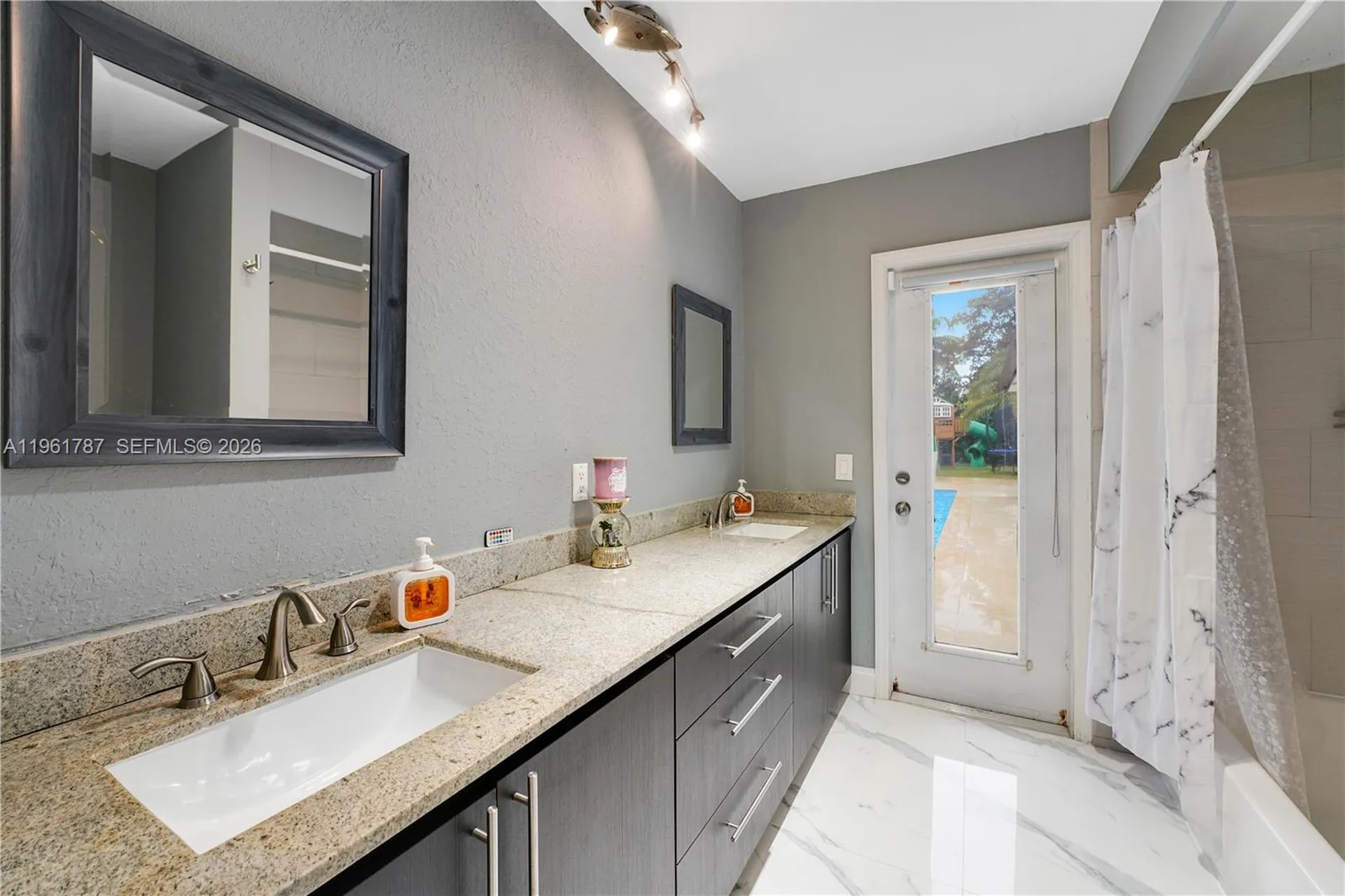 2631 NW 84th Avenue Coral Springs FL 33065