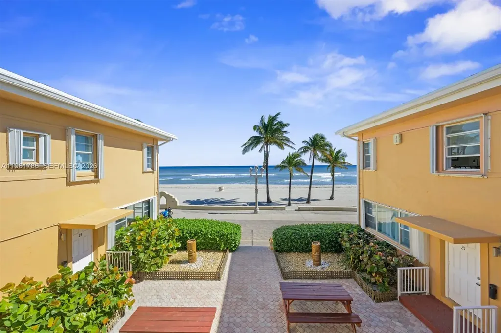 2300-2325 N Surf Road Hollywood FL 33019