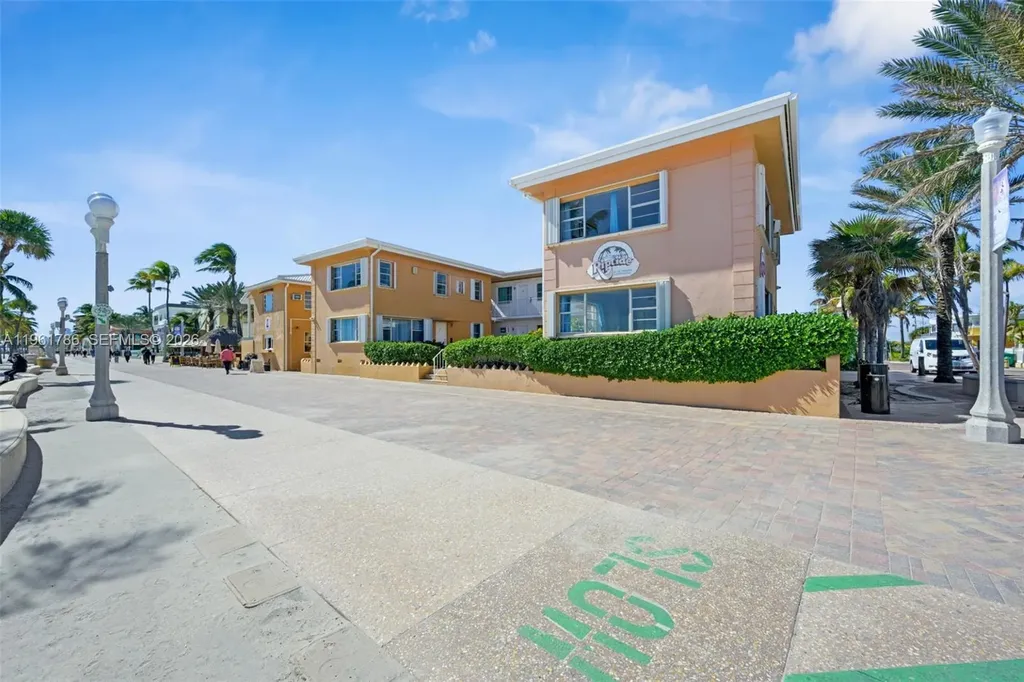 2300-2325 N Surf Road Hollywood FL 33019
