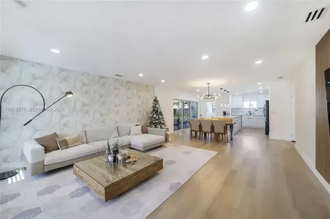 45 NE 124th Terrace North Miami FL 33161