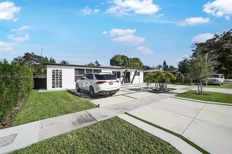 45 NE 124th Terrace North Miami FL 33161