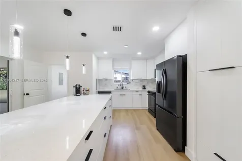 45 NE 124th Terrace North Miami FL 33161