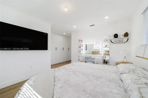 45 NE 124th Terrace North Miami FL 33161