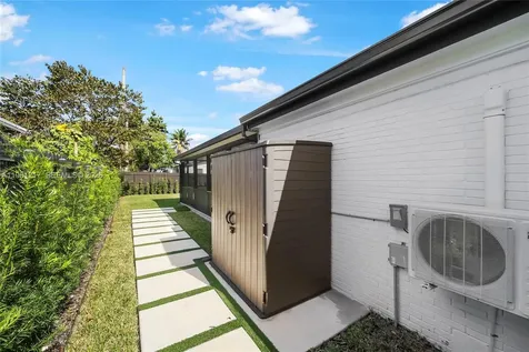 45 NE 124th Terrace North Miami FL 33161