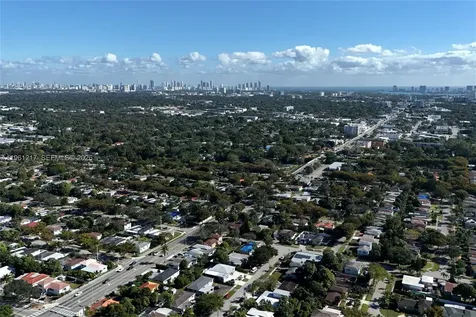 45 NE 124th Terrace North Miami FL 33161