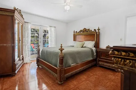 570 Royal Poinciana Court Weston FL 33326